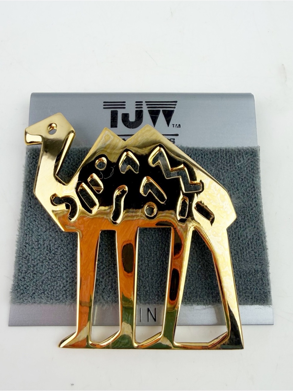 Vintage TJW Mervyns Gold Tone Camel Brooch Geometric Cutout Pin 80s New Card